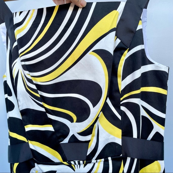 Maggy London Swirl print dress, size 8 $20 - Picture 6 of 11